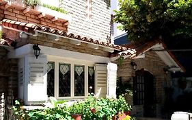 Hotel Medina y Mar BnB